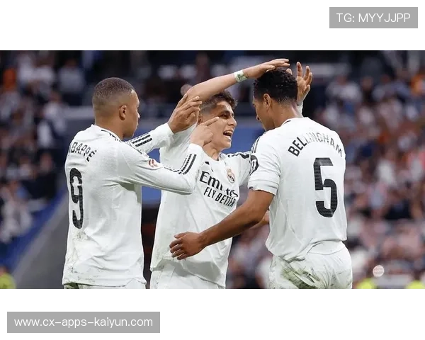 西甲皇马门前把握机会,前锋再现致命一击